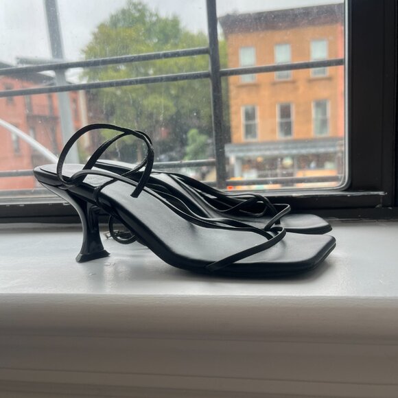 Jeffrey Campbell Fluxx Heeled Sandals in Black, Size 6.5 - Picture 9 of 12